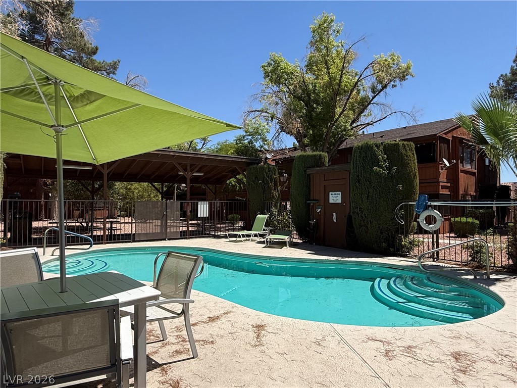 5923 Laredo Street Property Photo 47