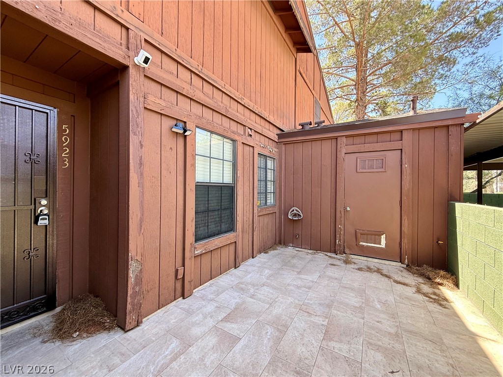 5923 Laredo Street Property Photo 63