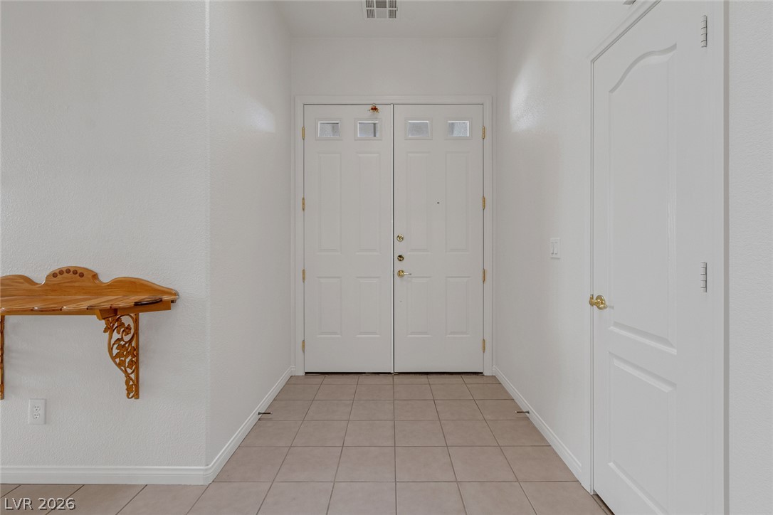 3131 Surf Spray Street Property Photo 5