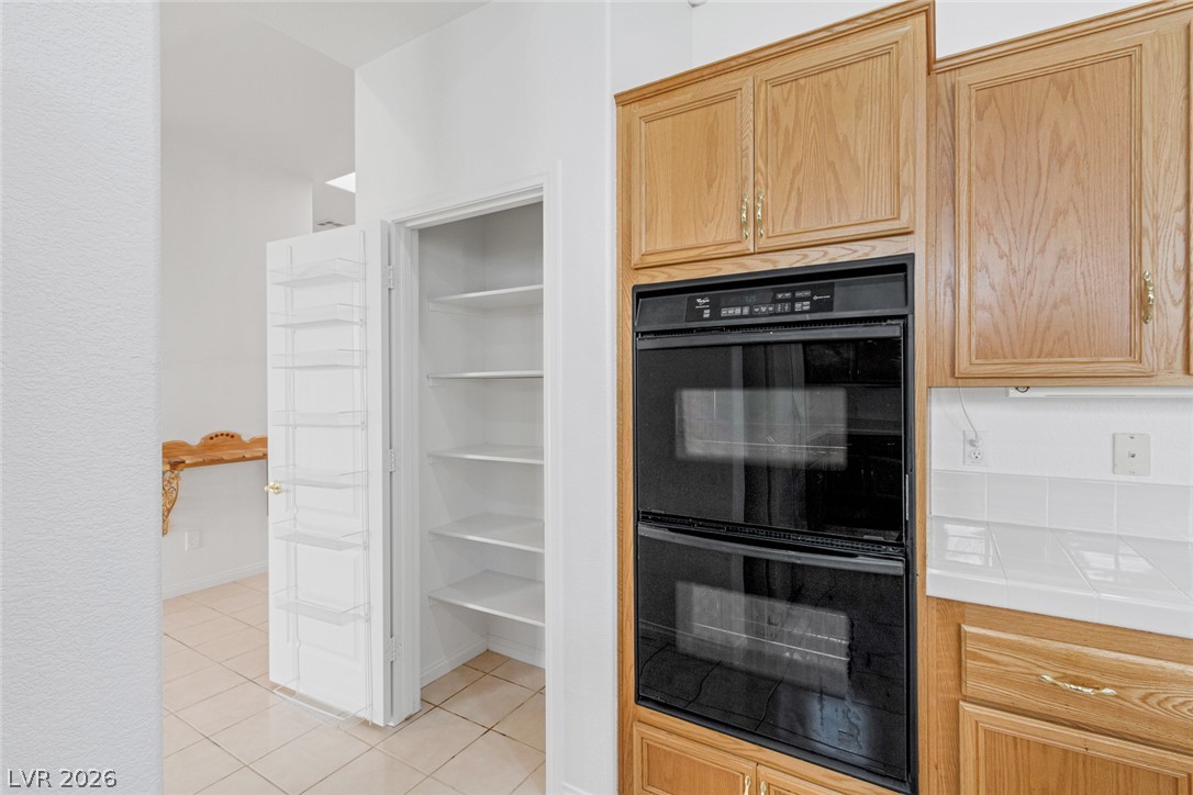 3131 Surf Spray Street Property Photo 18