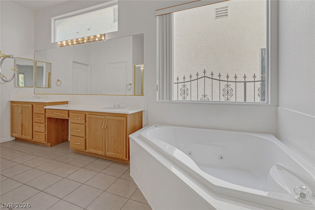 3131 Surf Spray Street Property Photo 35