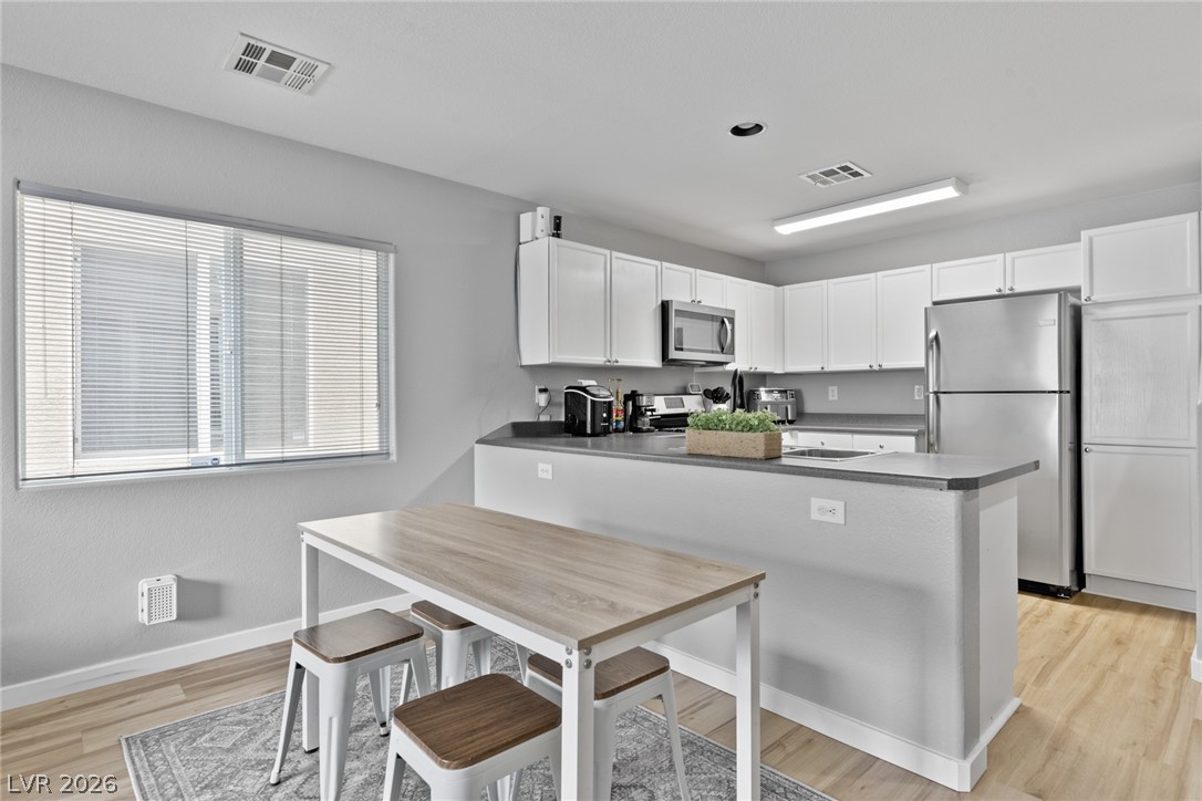 9052 Tailor Made Avenue Property Photo 2