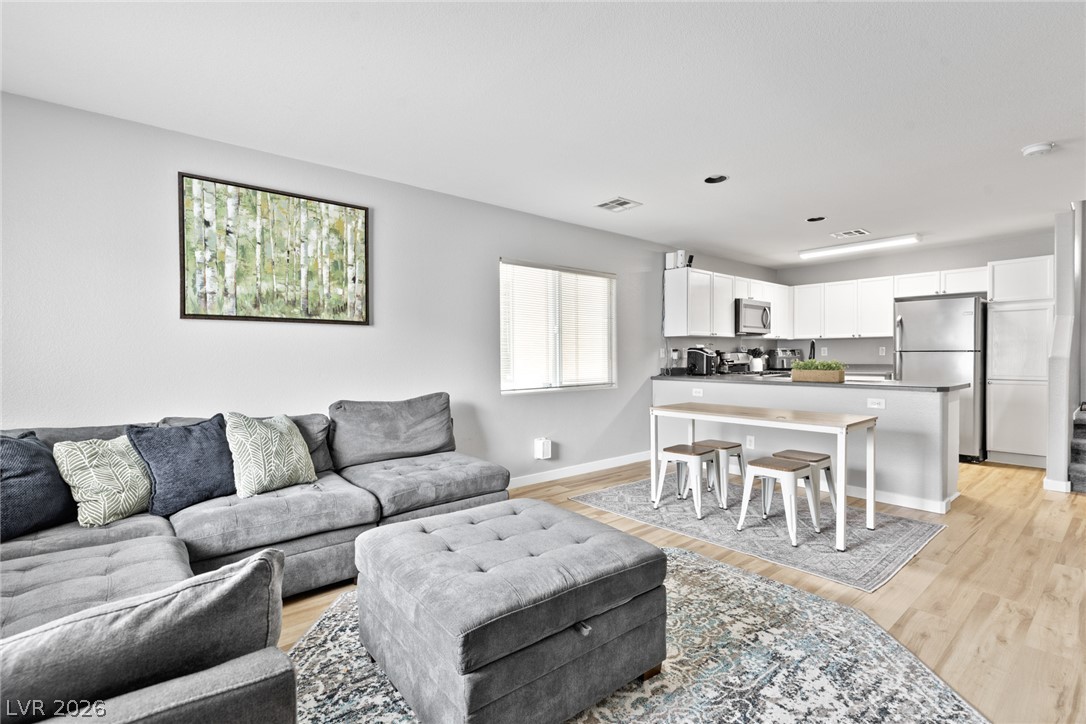 9052 Tailor Made Avenue Property Photo 7