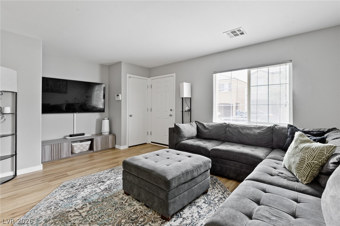 9052 Tailor Made Avenue Property Photo 12