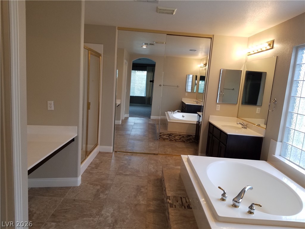 3412 Lacebark Pine Street Property Photo 16
