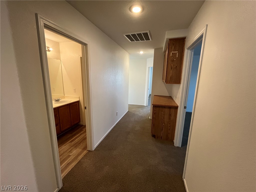 5519 Amy Lynn Street Property Photo 7