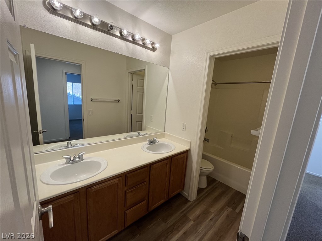 5519 Amy Lynn Street Property Photo 10