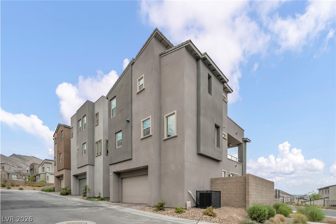 11573 Hawking Avenue Property Photo 44