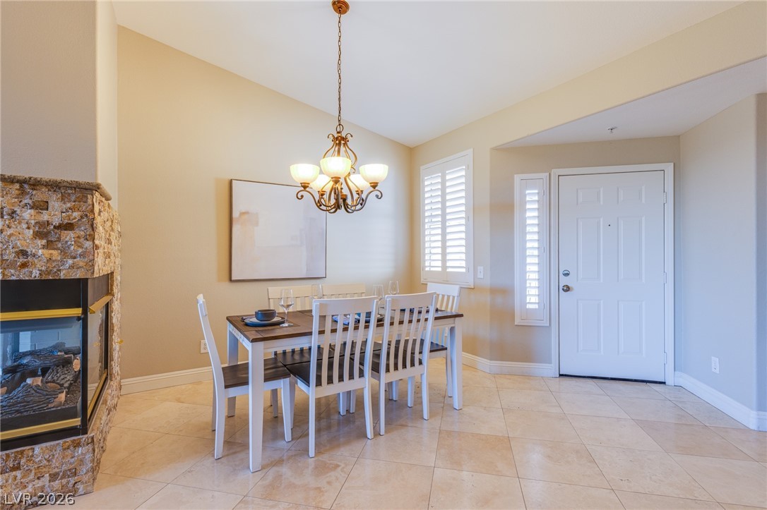 2800352 Property Photo 3