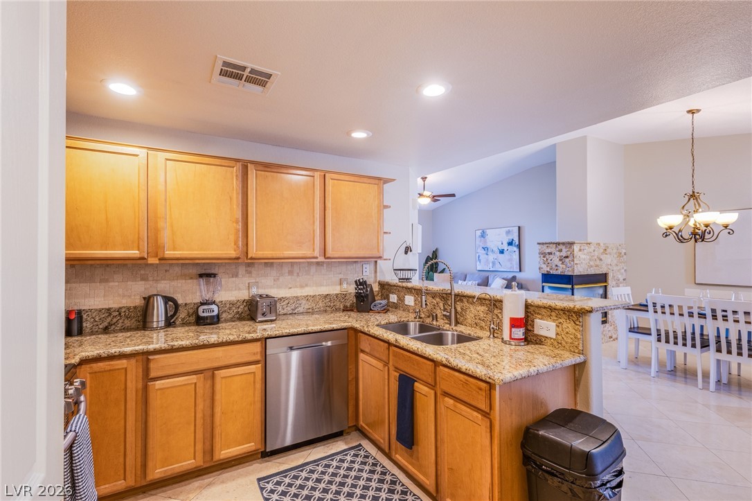 2800352 Property Photo 5