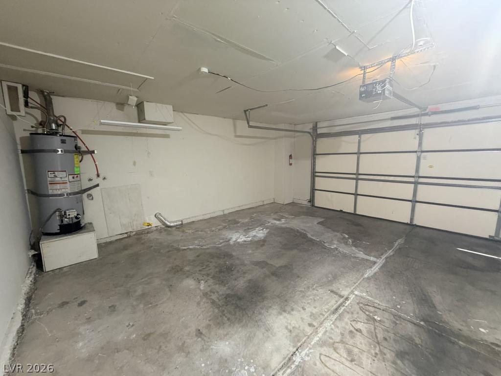 3940 Edgemoor Way Property Photo 3