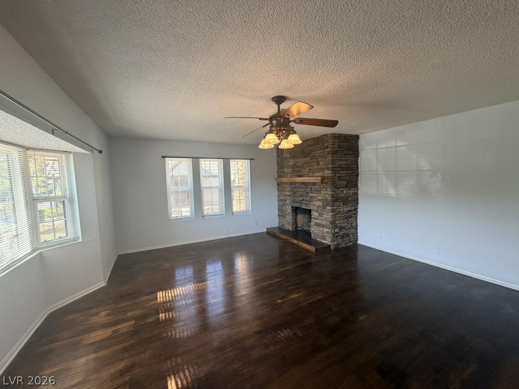 3940 Edgemoor Way Property Photo 8