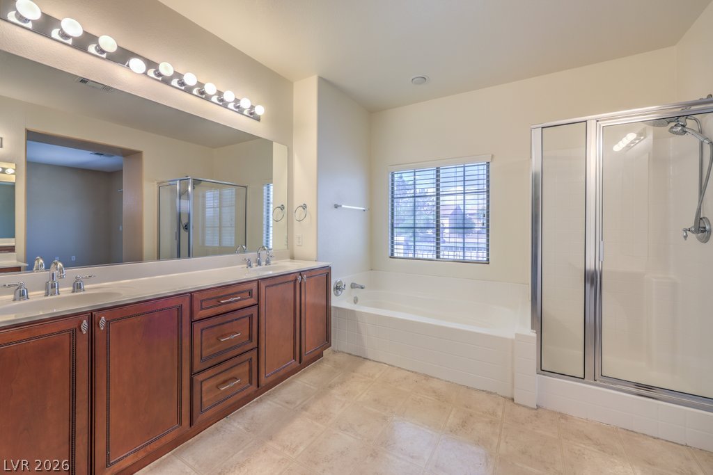 8229 Sawmill Falls Street Property Photo 7