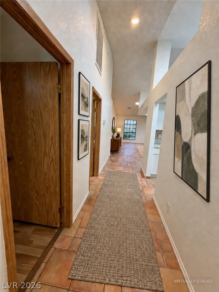 5204 Las Cruces Drive Property Photo 4