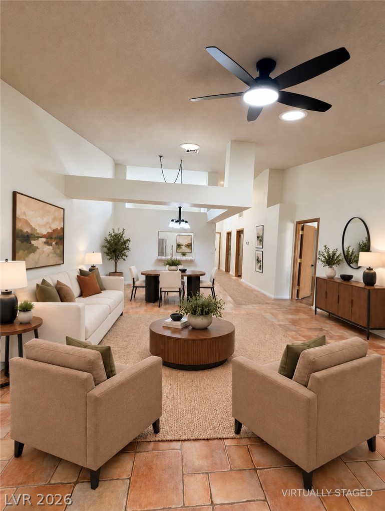 5204 Las Cruces Drive Property Photo 12