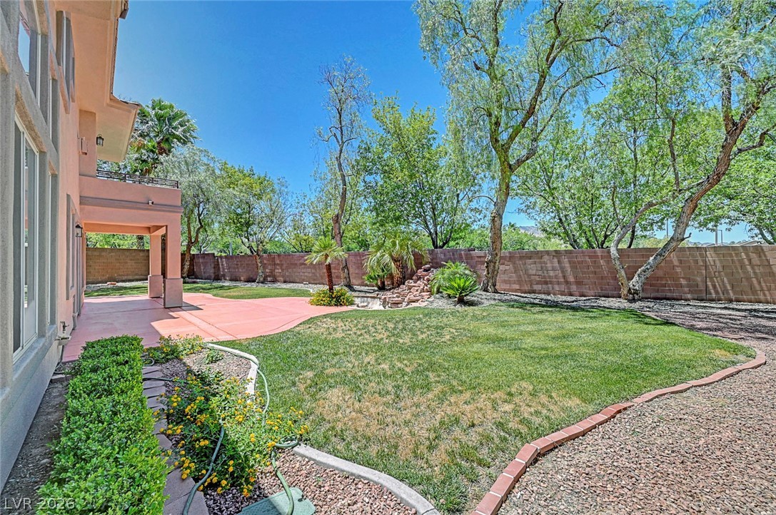 229 North Buteo Woods Lane Property Photo 88