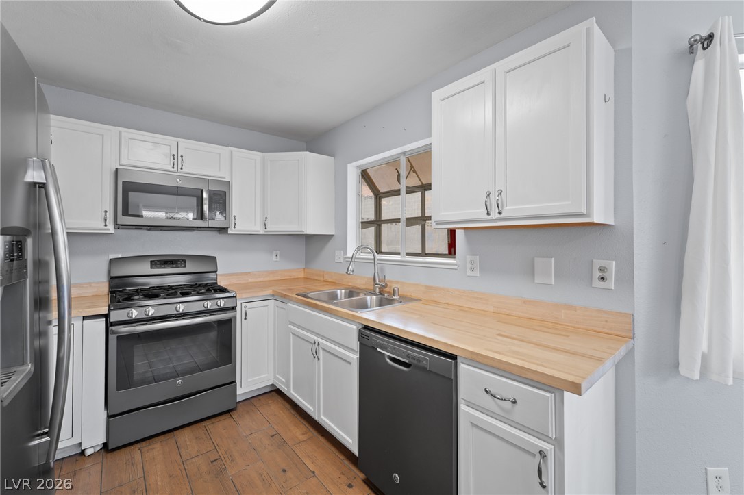 7155 East Carey Avenue Property Photo 10