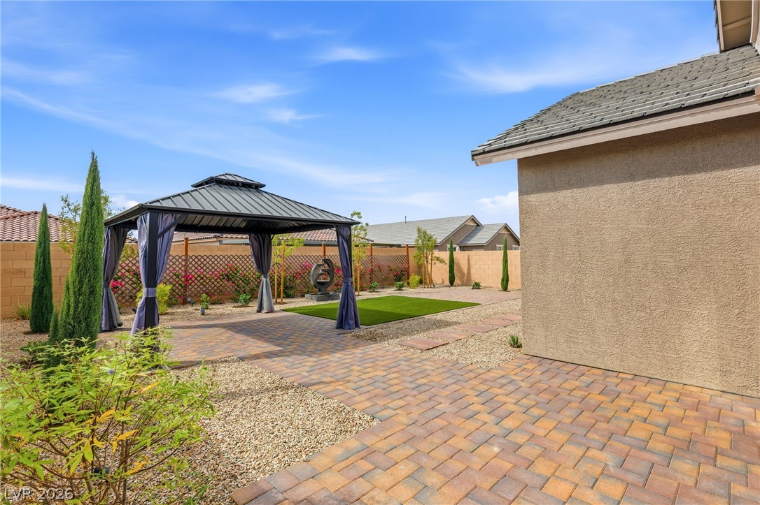 98 Cadence Crest Avenue Property Photo 39