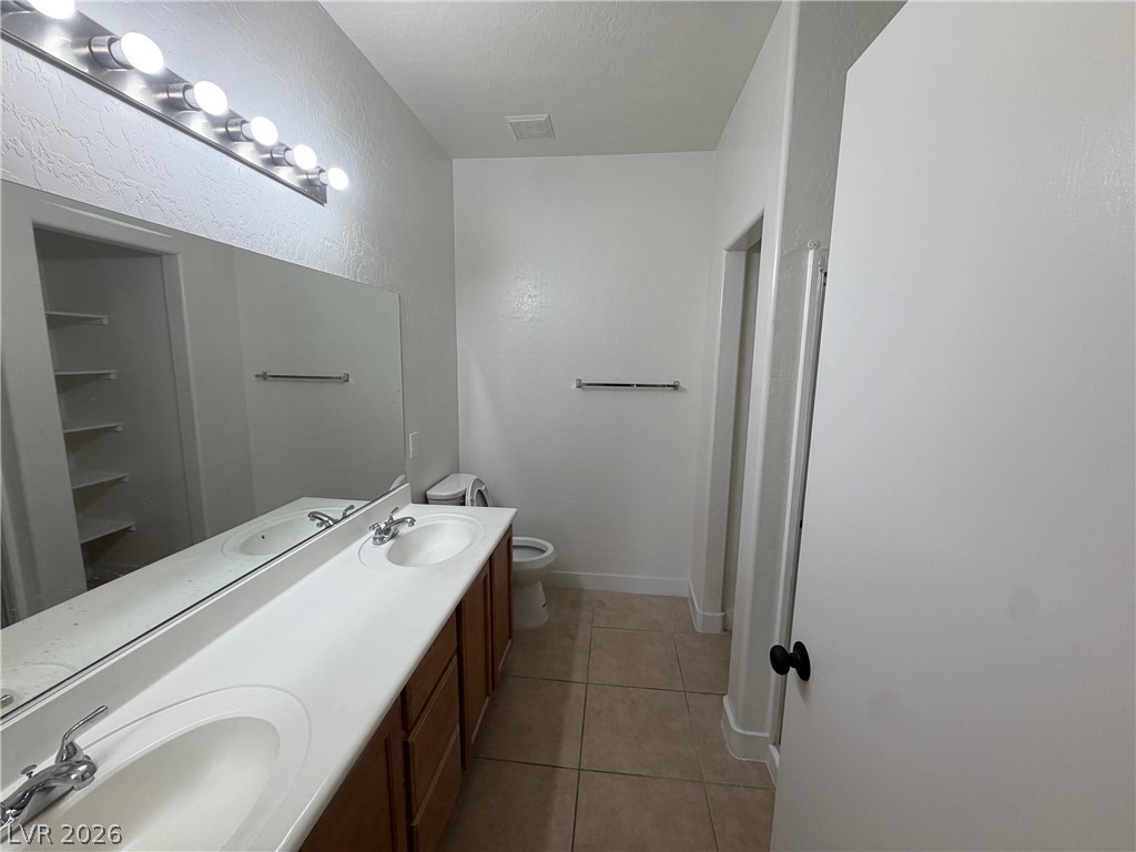 4675 Basilicata Lane 203 Property Photo 5