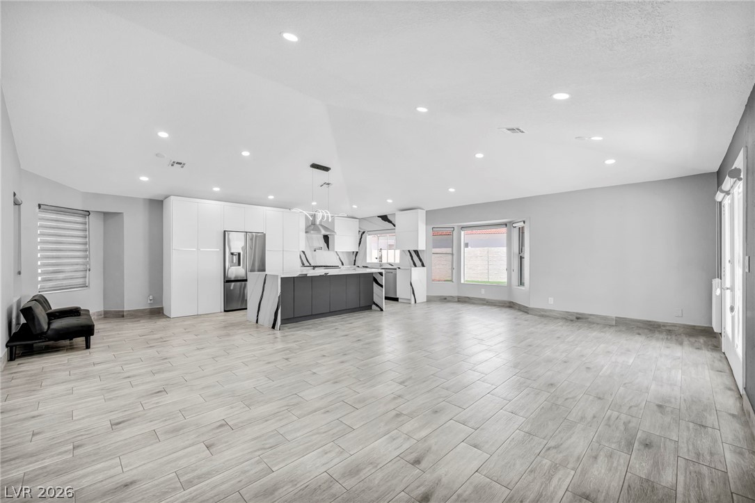 3000 Blue Fin Circle Property Photo 4