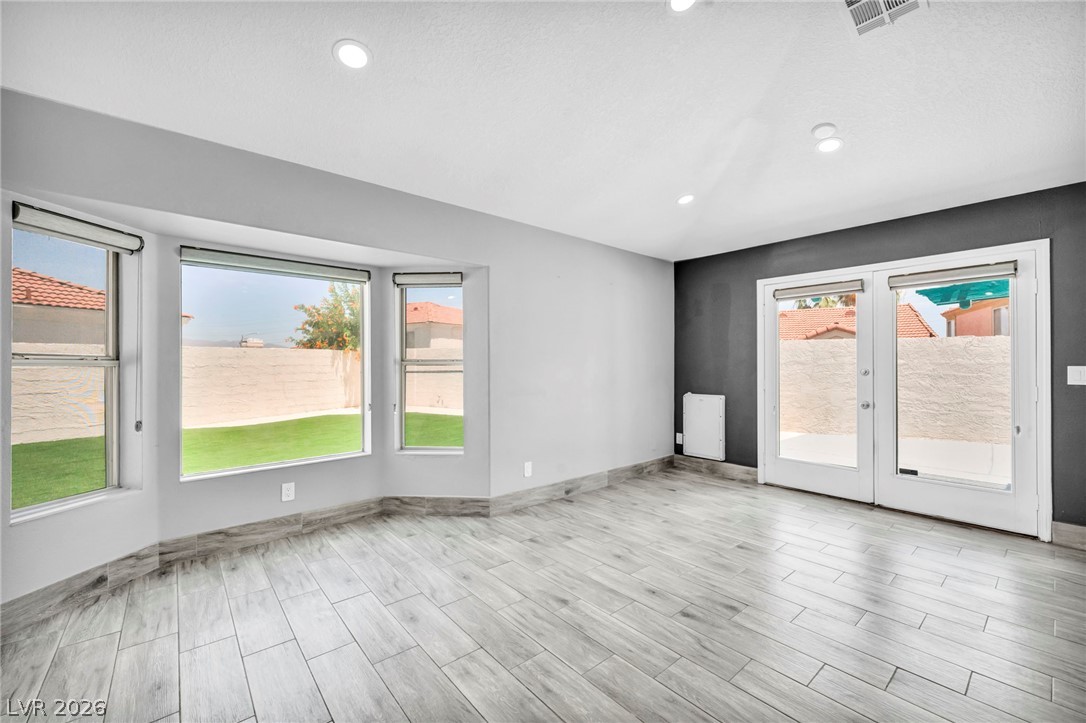 3000 Blue Fin Circle Property Photo 7