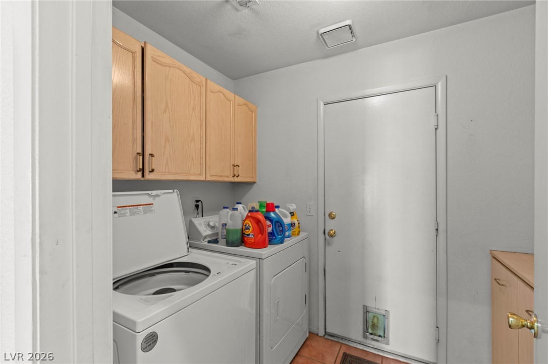 1107 Mount Everest Court Property Photo 17
