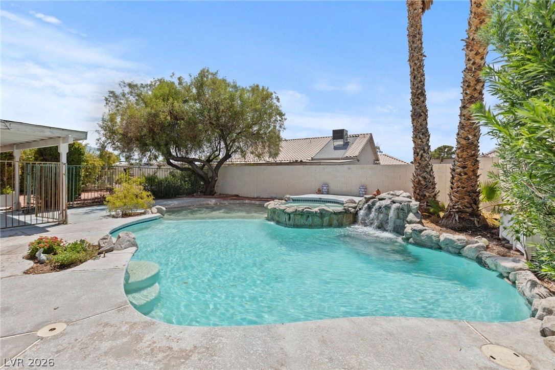 1107 Mount Everest Court Property Photo 28