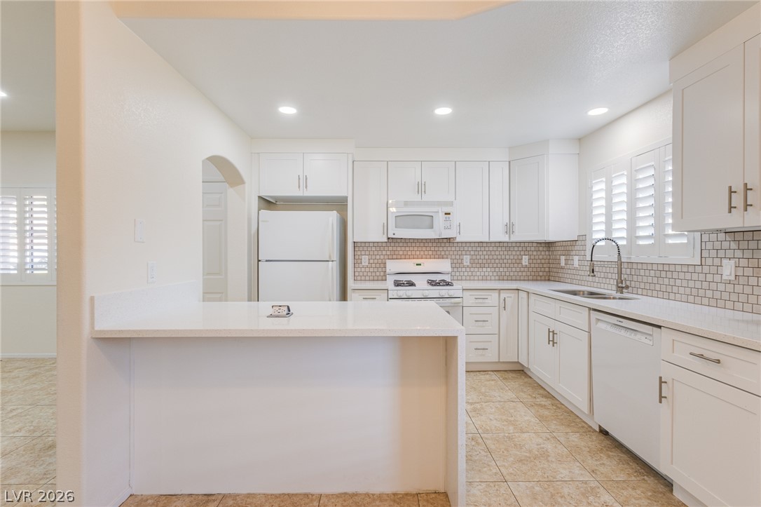 300 Pine Haven Street 101 Property Photo 3