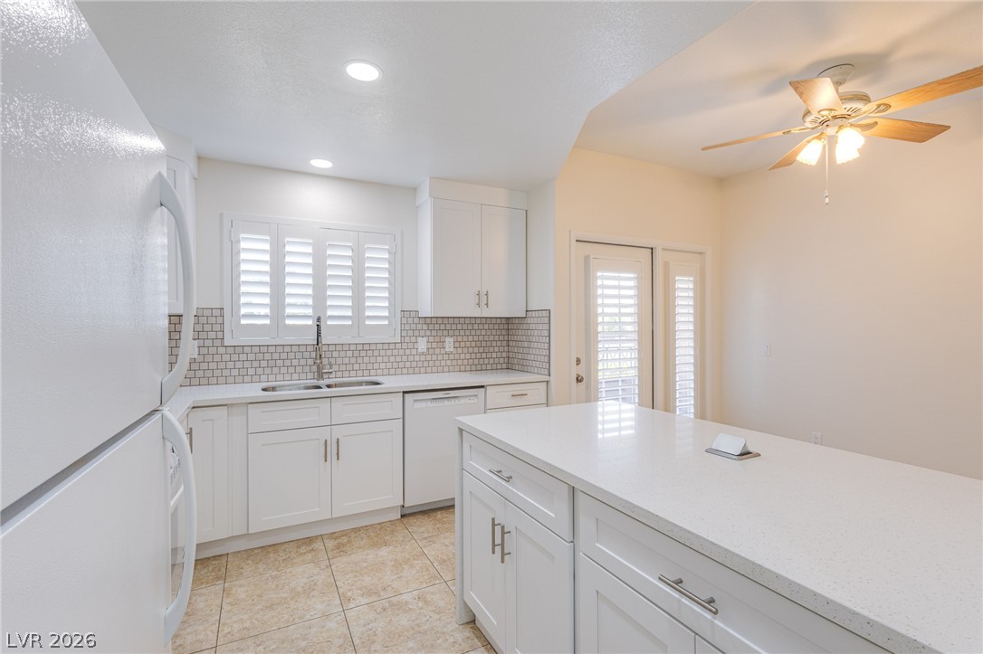 300 Pine Haven Street 101 Property Photo 5