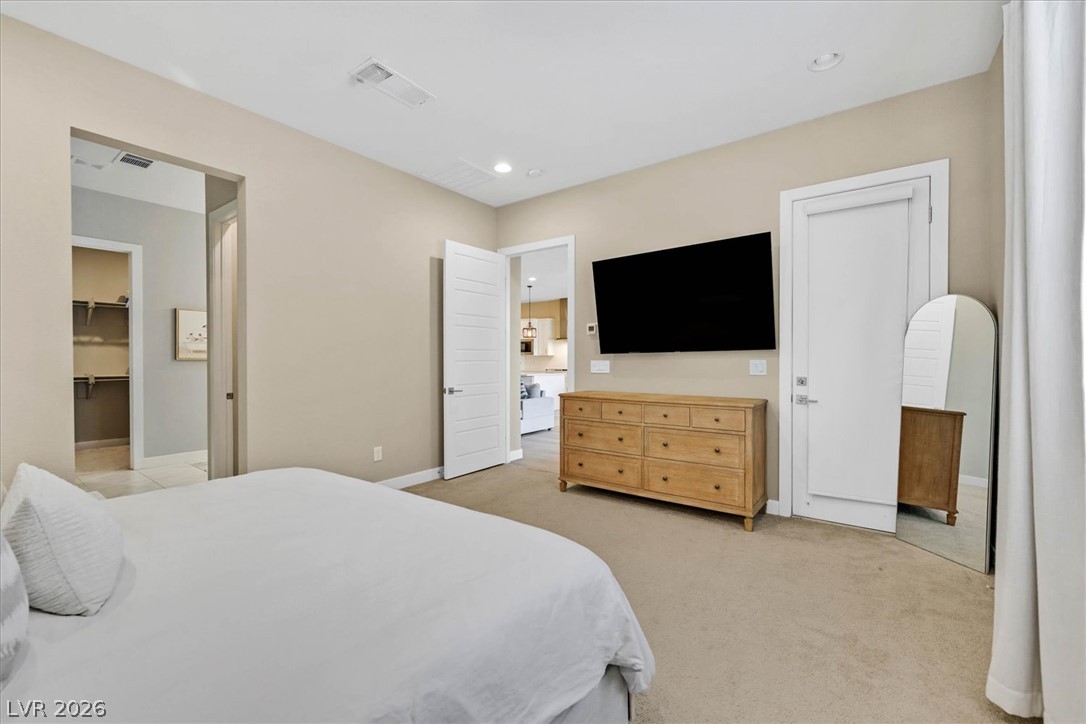 552 Comodo Street Property Photo 15