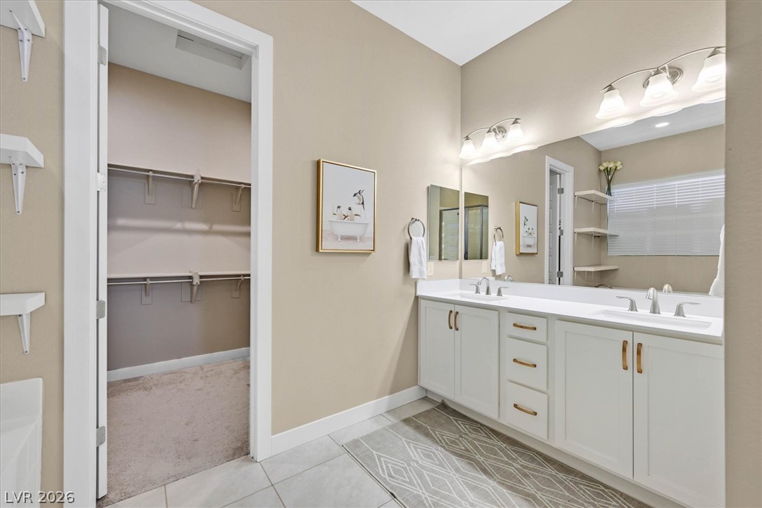 552 Comodo Street Property Photo 16