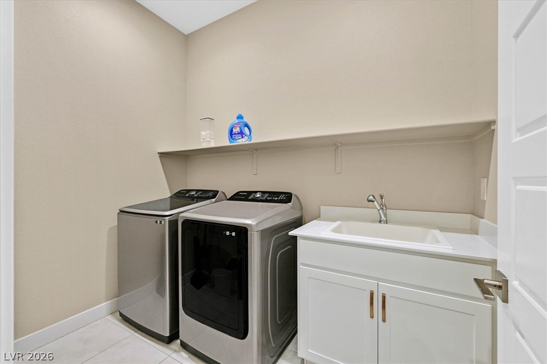 552 Comodo Street Property Photo 26