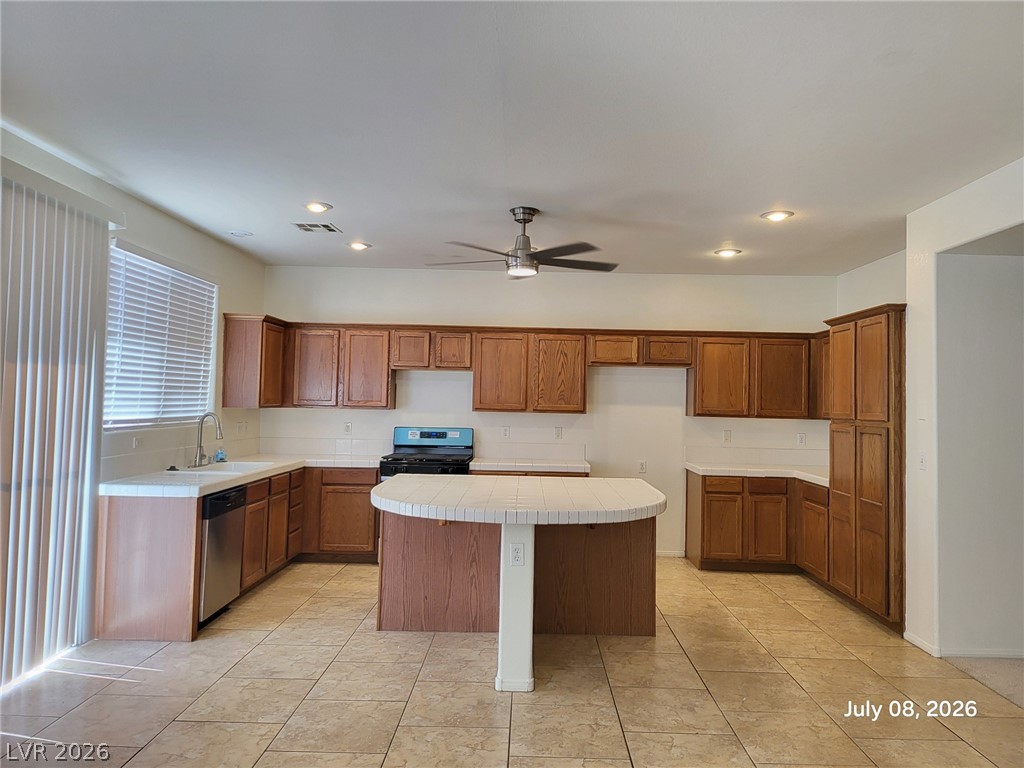 96 Scorpios Island Street Property Photo 4