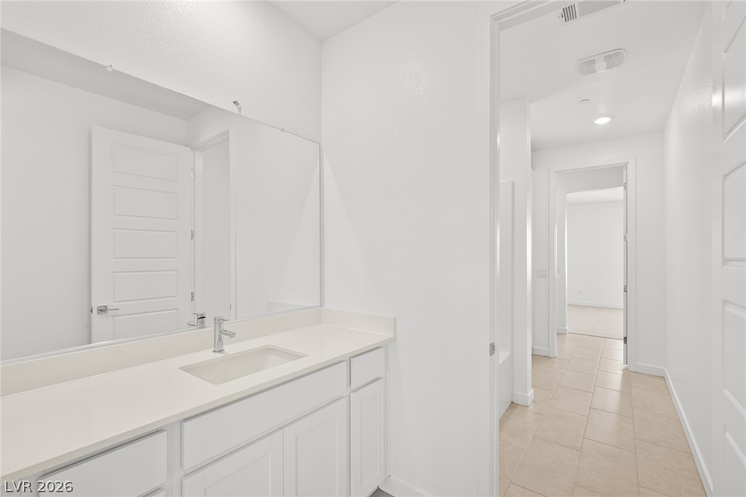 1634 Amalfi Arches Place Property Photo 32