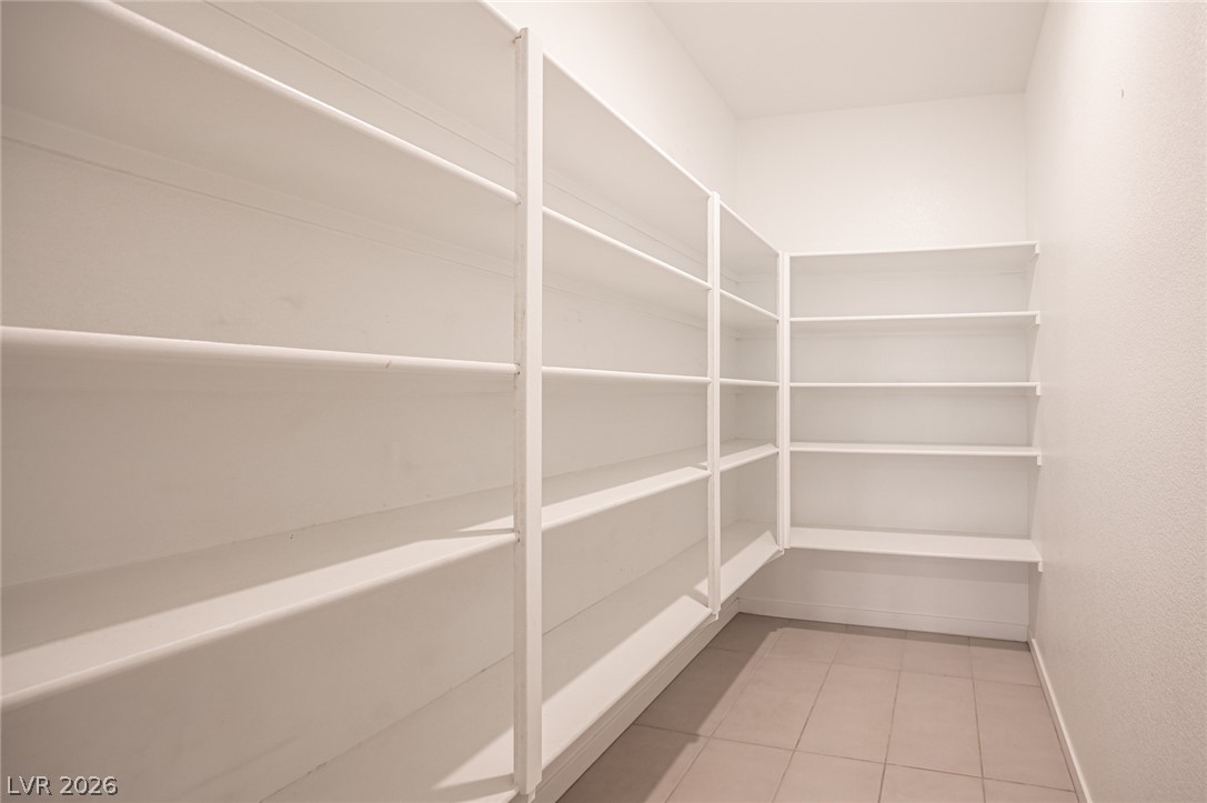 524 Grand Cascade Place Property Photo 11