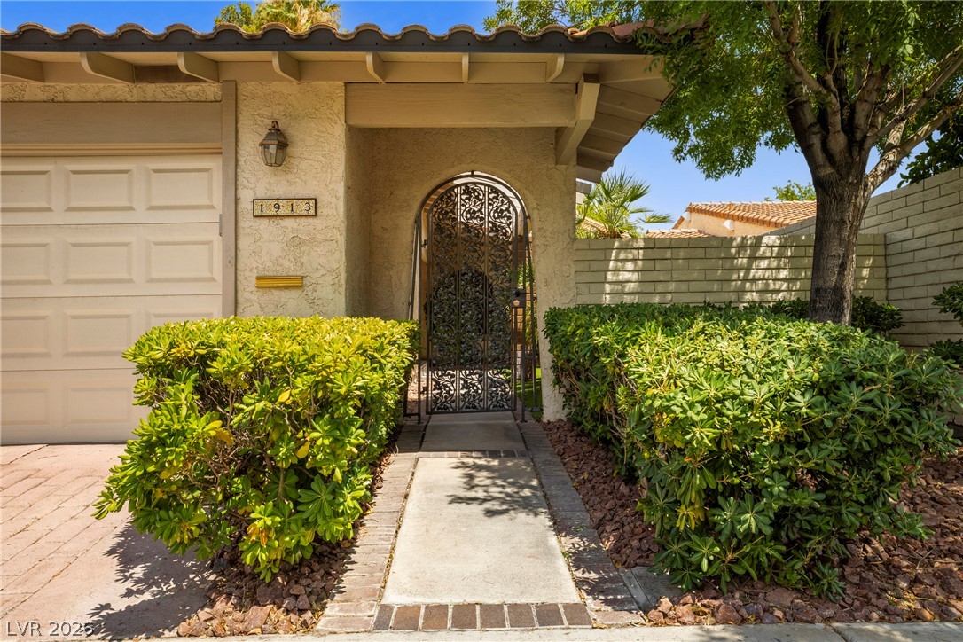 1913 Plaza Del Dios Property Photo 4