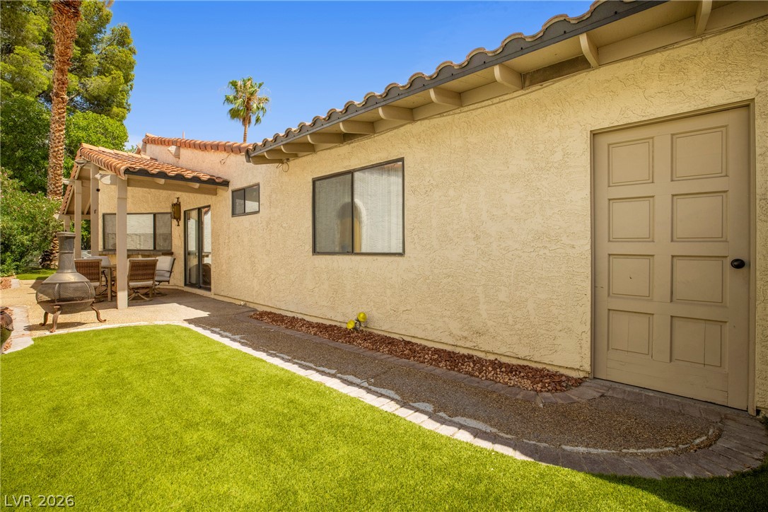 1913 Plaza Del Dios Property Photo 45