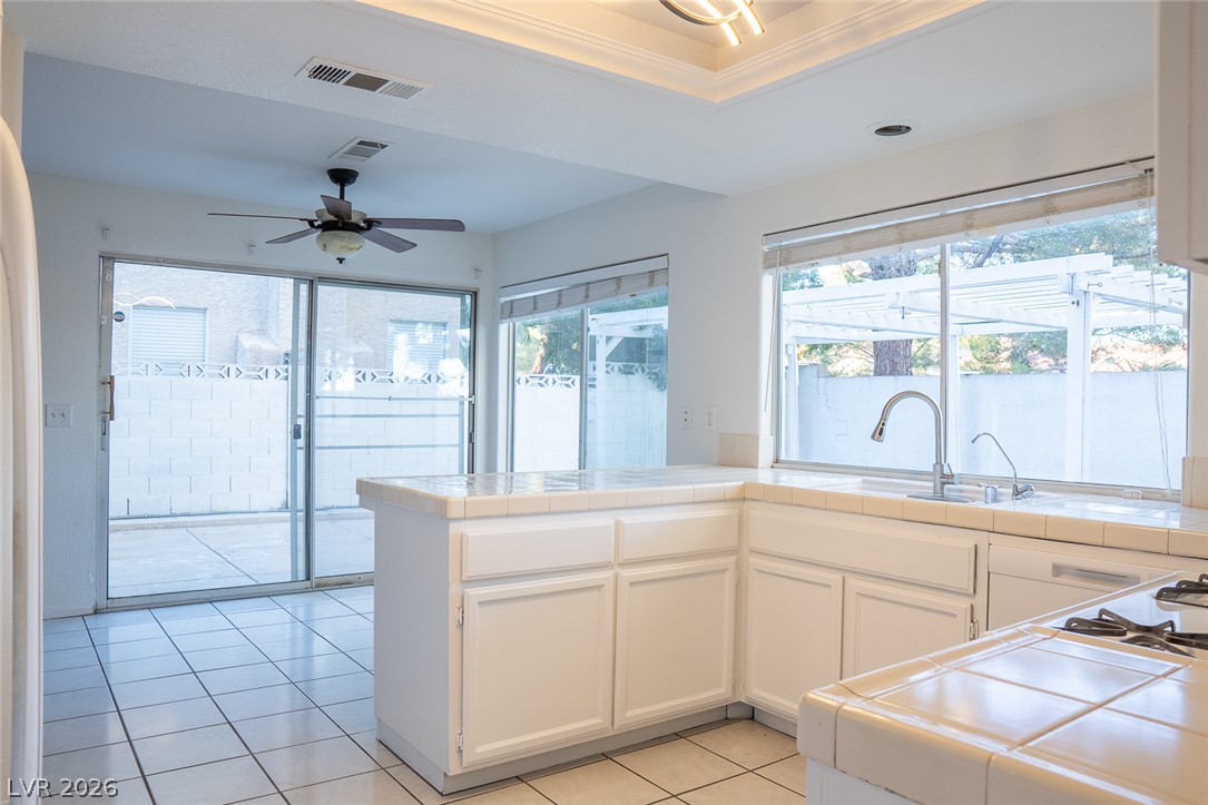 7608 Botany Bay Drive Property Photo 7