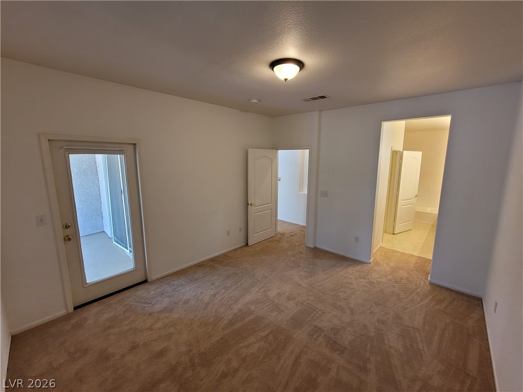 2325 Windmill Parkway 324 Property Photo 15