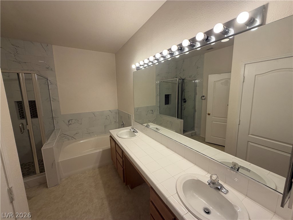 2325 Windmill Parkway 324 Property Photo 20