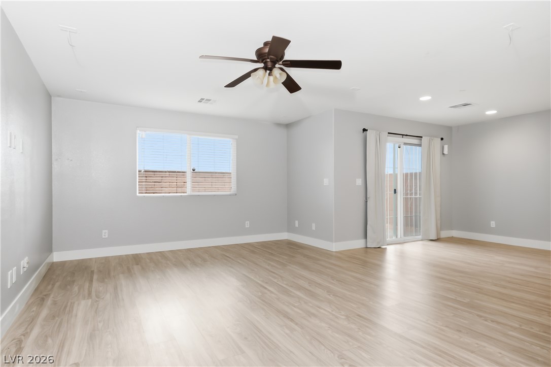 8910 Marble Light Avenue Property Photo 6