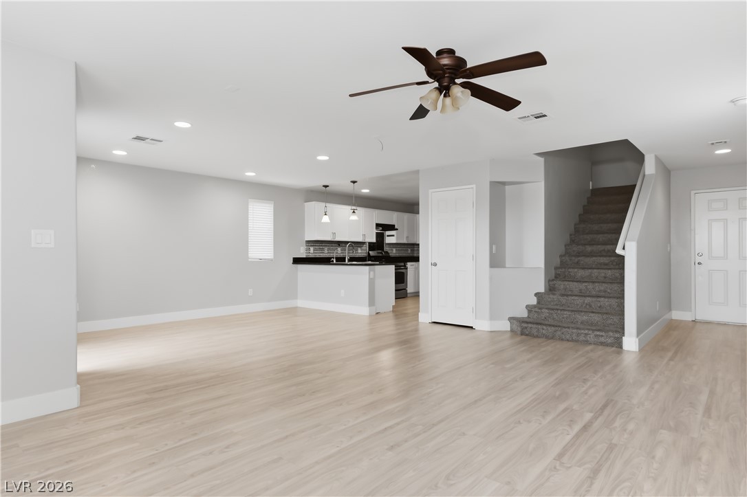 8910 Marble Light Avenue Property Photo 7