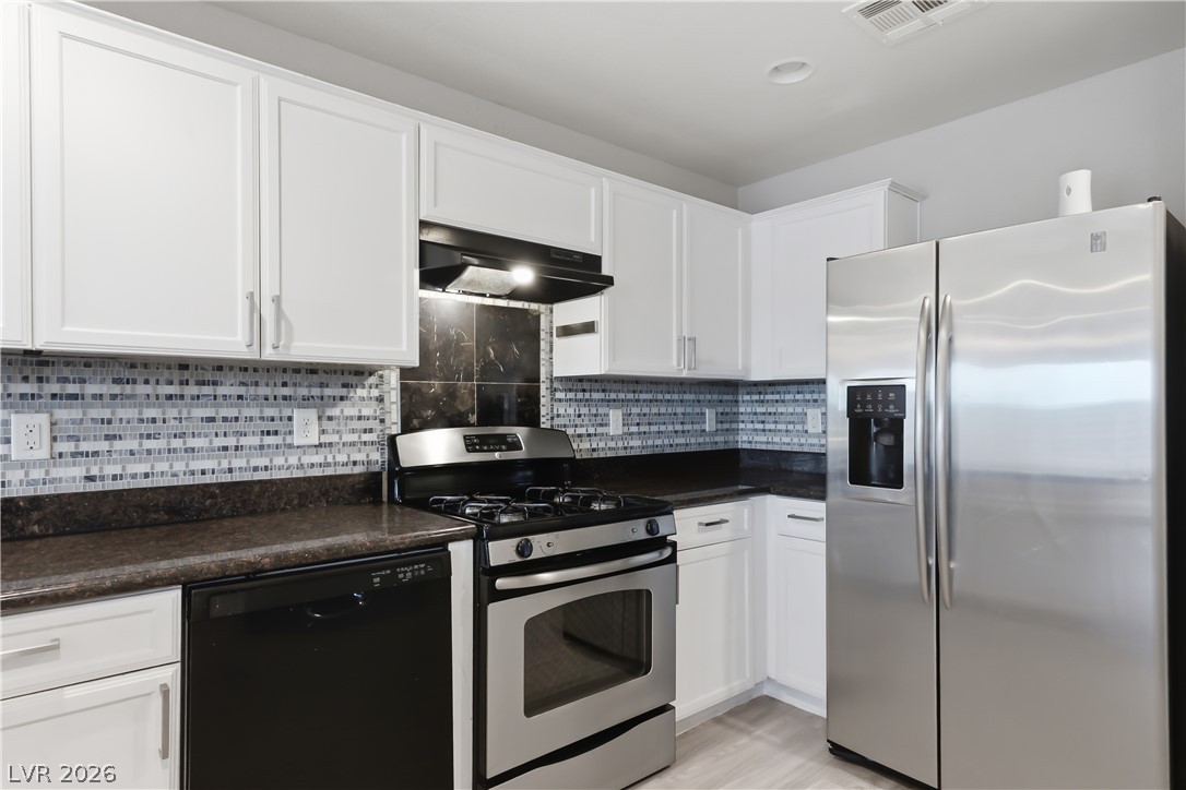 8910 Marble Light Avenue Property Photo 12