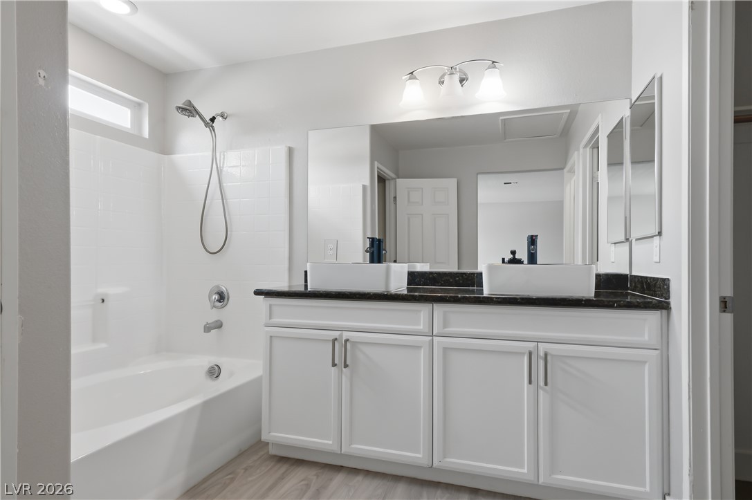8910 Marble Light Avenue Property Photo 18