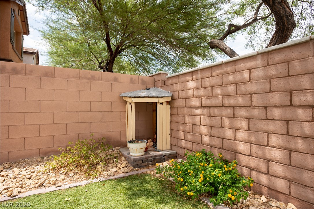 8910 Marble Light Avenue Property Photo 26