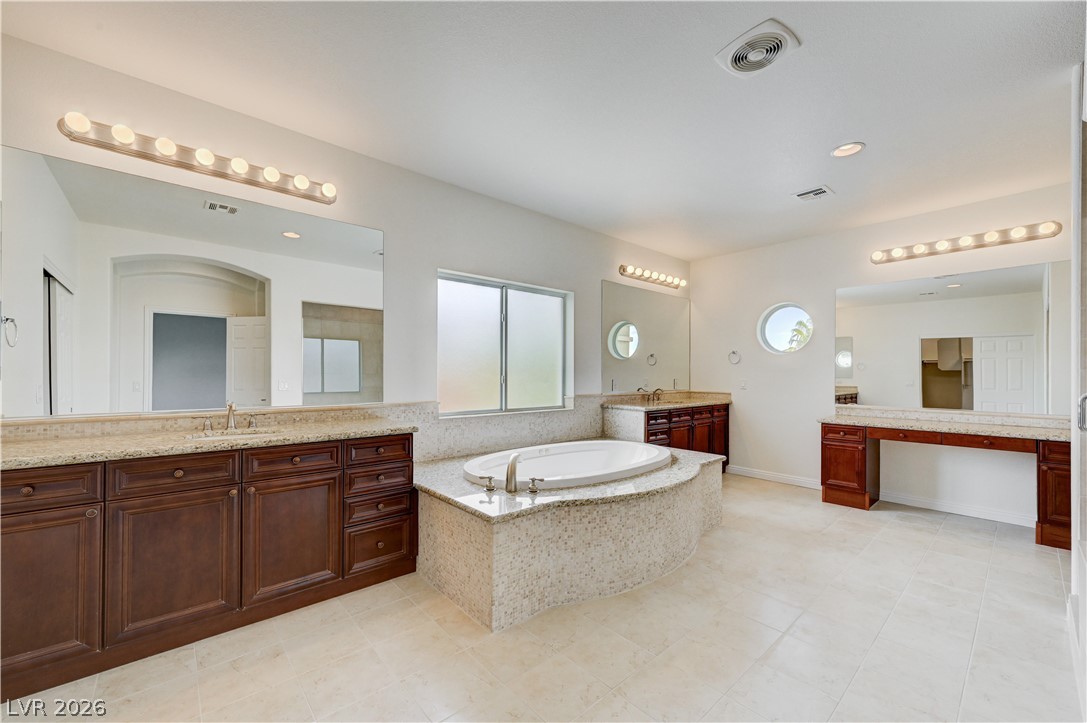 5532 Collier Hills Street Property Photo 55