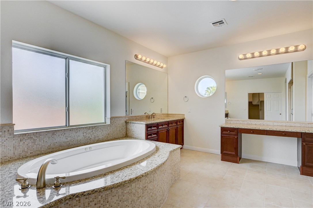 5532 Collier Hills Street Property Photo 58