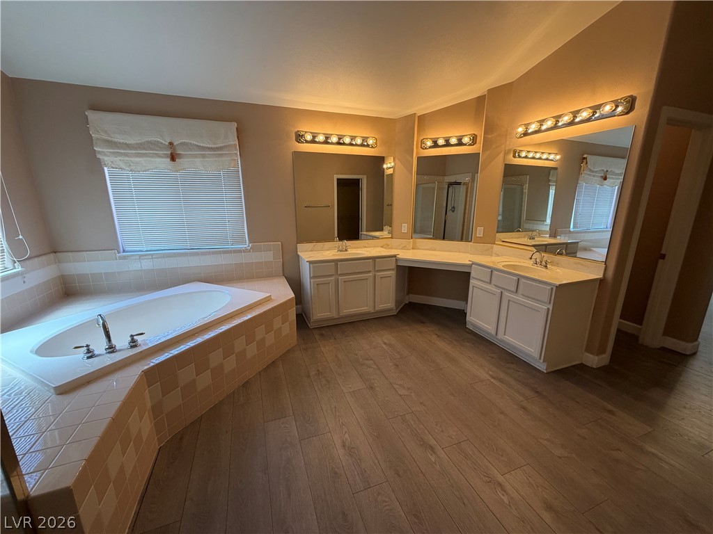 2381 Goldfire Circle Property Photo 36