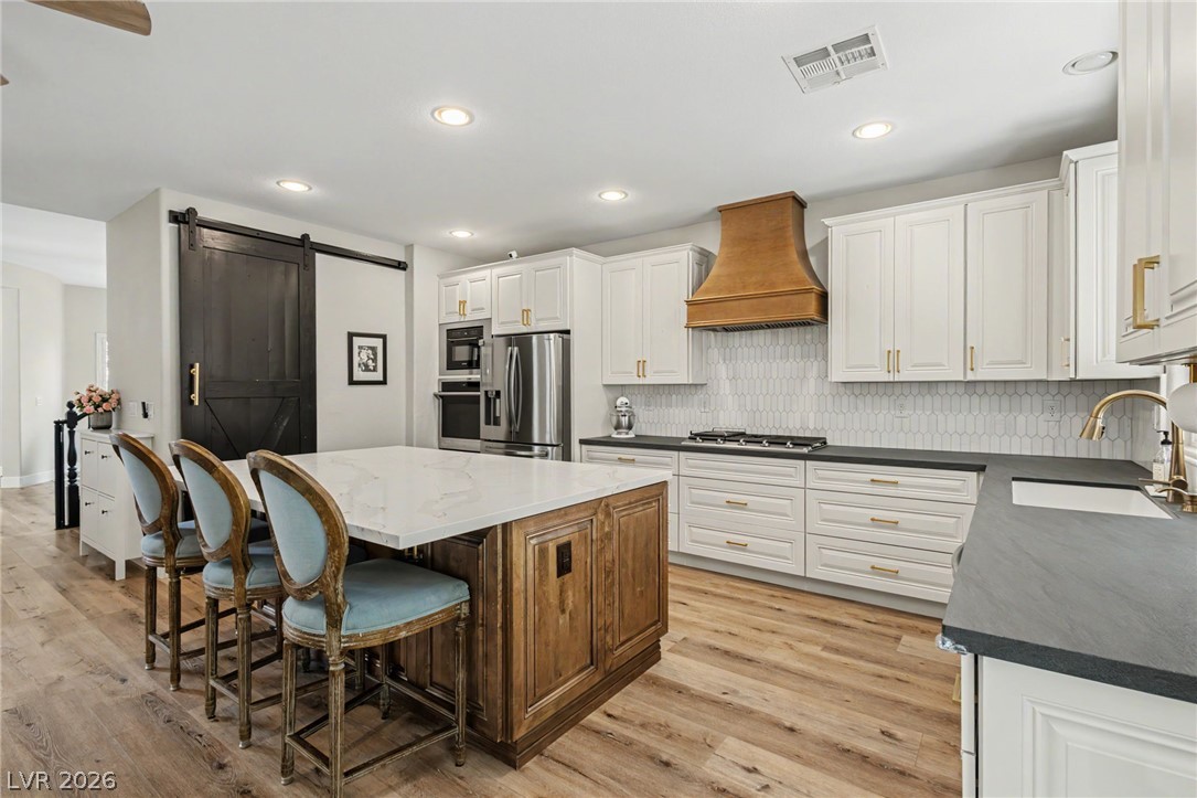 7423 Bretton Oaks Street Property Photo 2