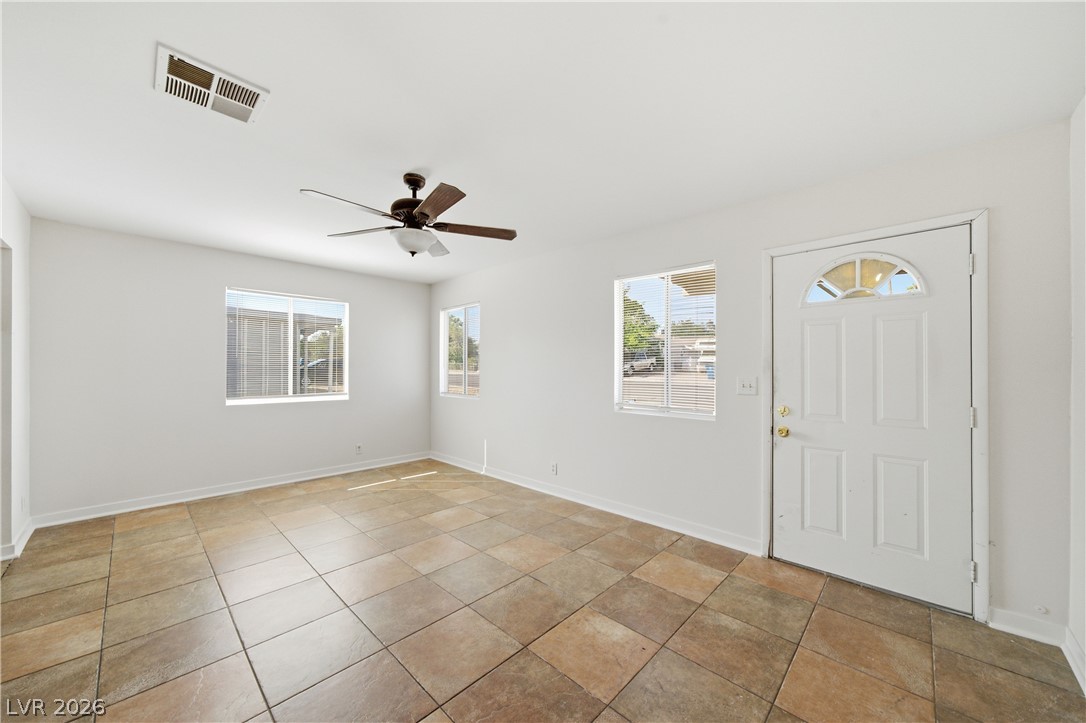 571 National Street Property Photo 10